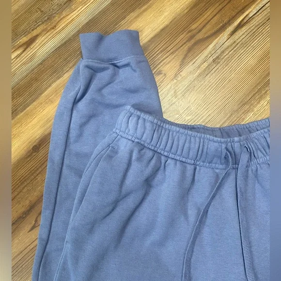 4/$16 Nike Jogger Sweatpants - Picture 2 of 8
